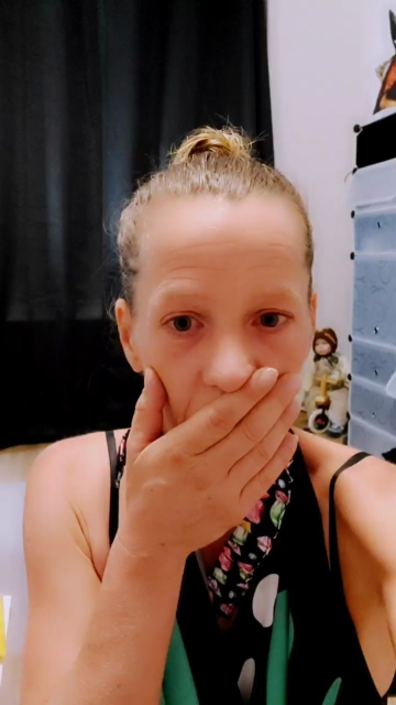 BlueEye_Girl 01-08-2021 XXX 